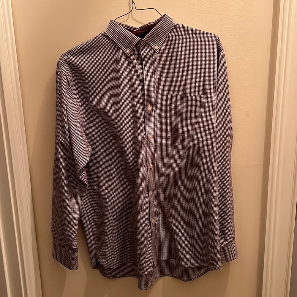 Blue/burgundy/white plaid button down